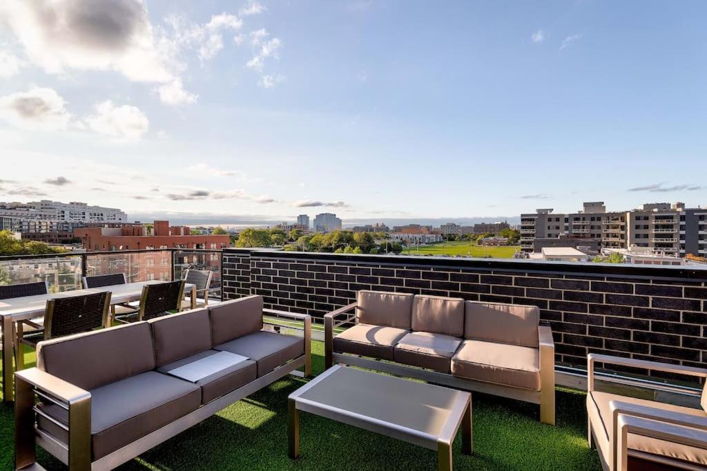 Вилла Breathtaking Downtown Penthouse A - Sleeps 11 Чикаго Экстерьер фото