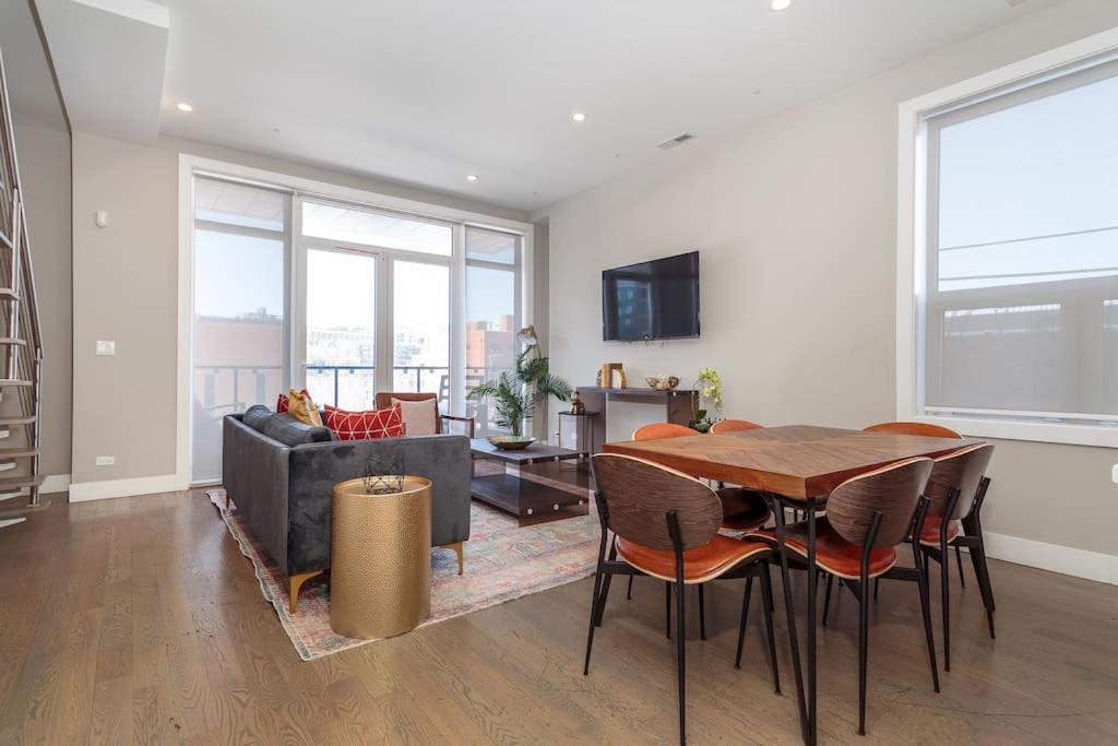 Вилла Breathtaking Downtown Penthouse A - Sleeps 11 Чикаго Экстерьер фото